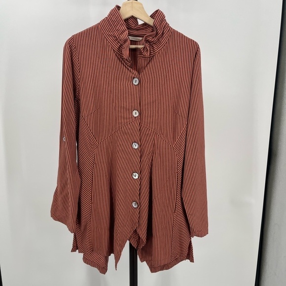 Striped Button-Up Women's Top - Picture 1 of 9